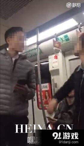 北京地铁骂人事件细节真相 北京地铁骂人男子